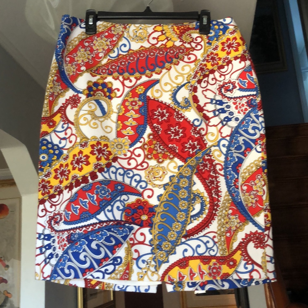 Pretty Paisley Talbots Pencil Skirt Sz 10P - Picture 4 of 8
